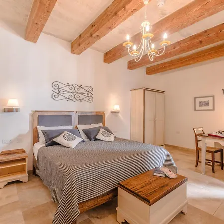Hotel Mulberries