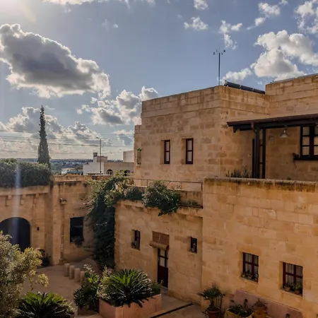 Mulberries Hotel Żabbar