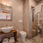 Hotel Mulberries 4*